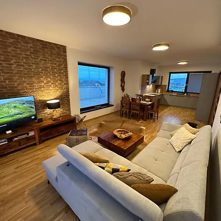 Villa Vysoke Tatry - Isc House For 13 People With 6 Extra Bed *
