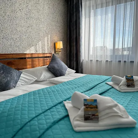 Villa Vysoke Tatry - Isc House For 13 People With 6 Extra Bed Poprad