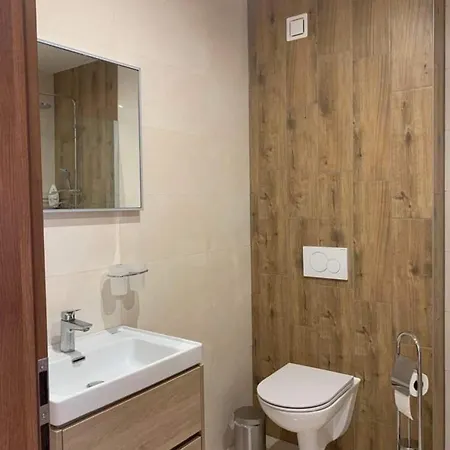 Vysoke Tatry - Isc House For 13 People With 6 Extra Bed * Poprad