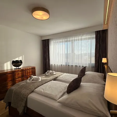Vysoke Tatry - Isc House For 13 People With 6 Extra Bed * Poprad