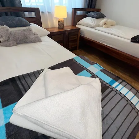 Villa Vysoke Tatry - Isc House For 13 People With 6 Extra Bed *