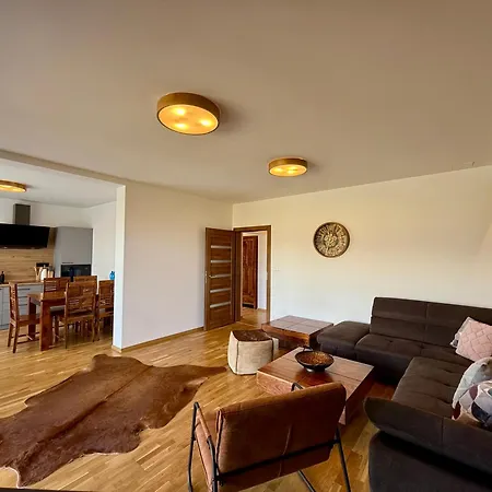 Vysoke Tatry - Isc House For 13 People With 6 Extra Bed *