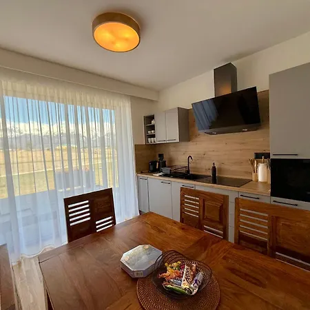 Vysoke Tatry - Isc House For 13 People With 6 Extra Bed