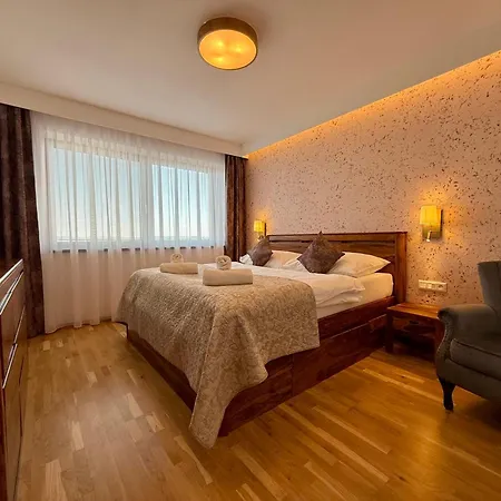 Villa Vysoke Tatry - Isc House For 13 People With 6 Extra Bed Poprad