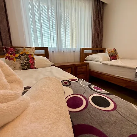 Vysoke Tatry - Isc House For 13 People With 6 Extra Bed Poprad