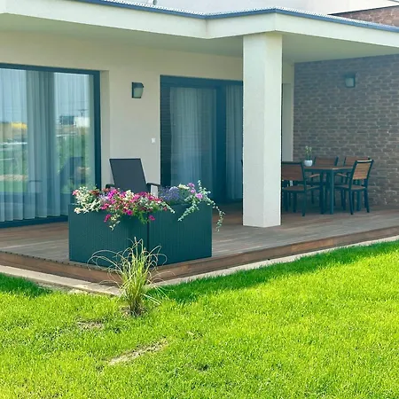 Vysoke Tatry - Isc House For 13 People With 6 Extra Bed Villa *