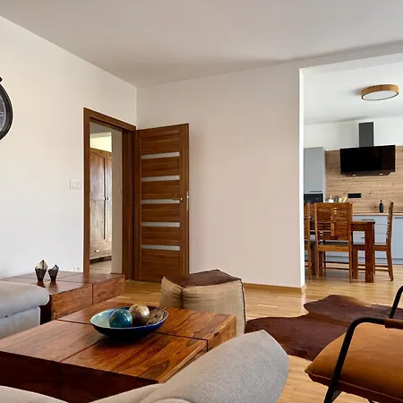 Vysoke Tatry - Isc House For 13 People With 6 Extra Bed Villa *
