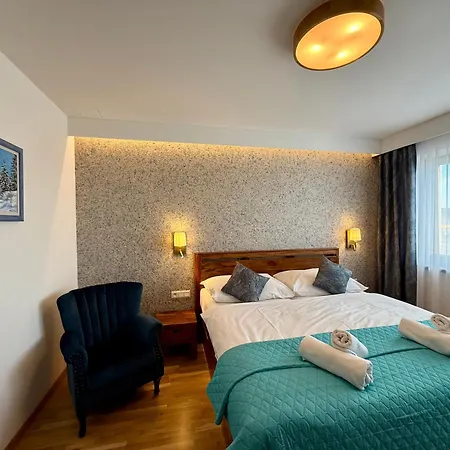 Vysoke Tatry - Isc House For 13 People With 6 Extra Bed *