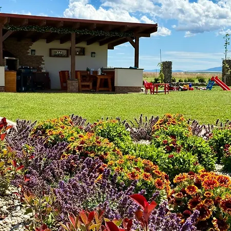 Vysoke Tatry House For 19 People Isc Mlynica * Poprad